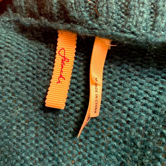 Dark teal sweater. - Picture 4 of 4